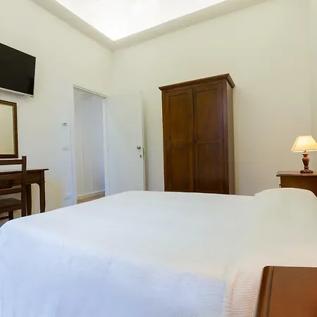 Casale בית הארחה 4*